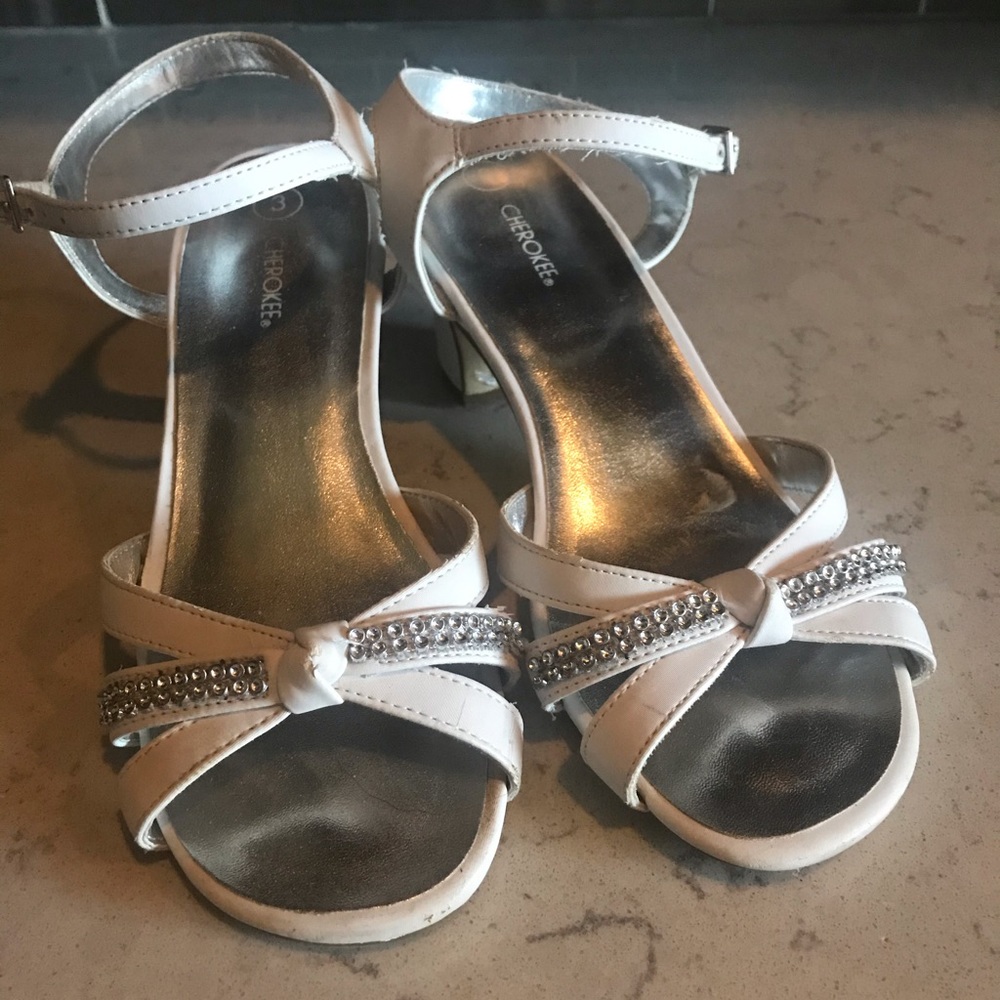 White and Silver Formal Cherokee Shoes